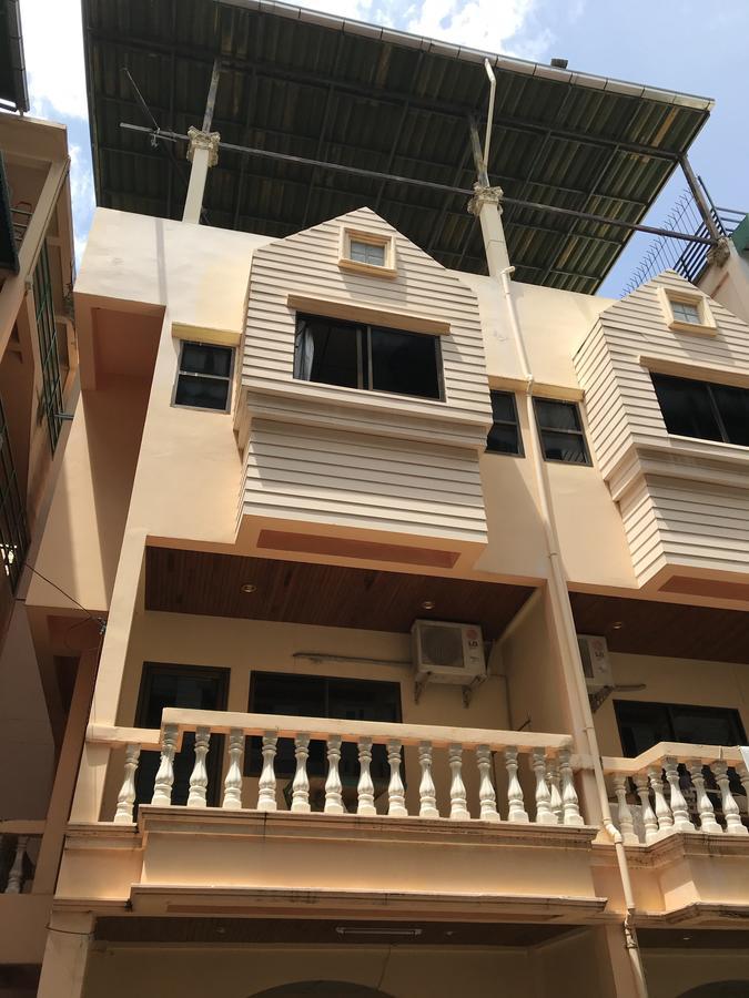 Guestpat Casabella Hotel Pattaya Exterior photo